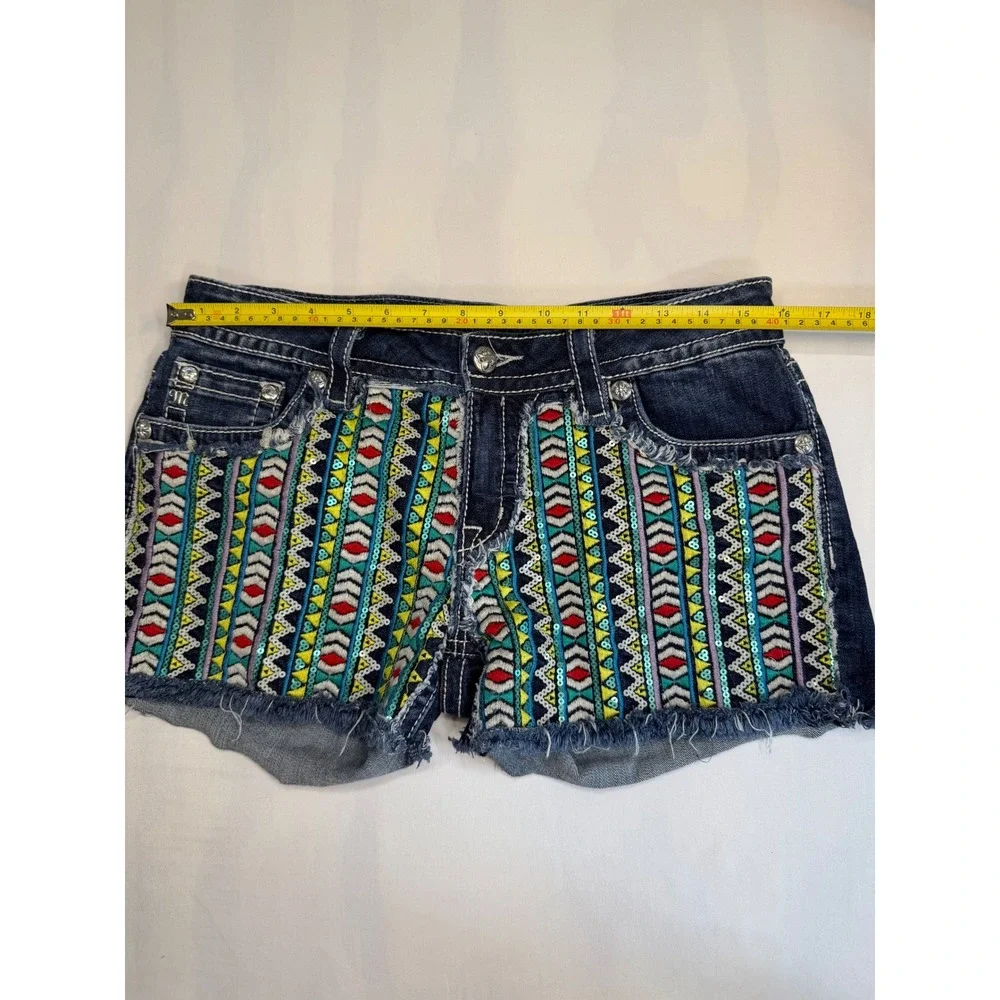 Miss Me Signature Aztec Embroidered Sequin Denim Shorts Dark Wash Size 30
